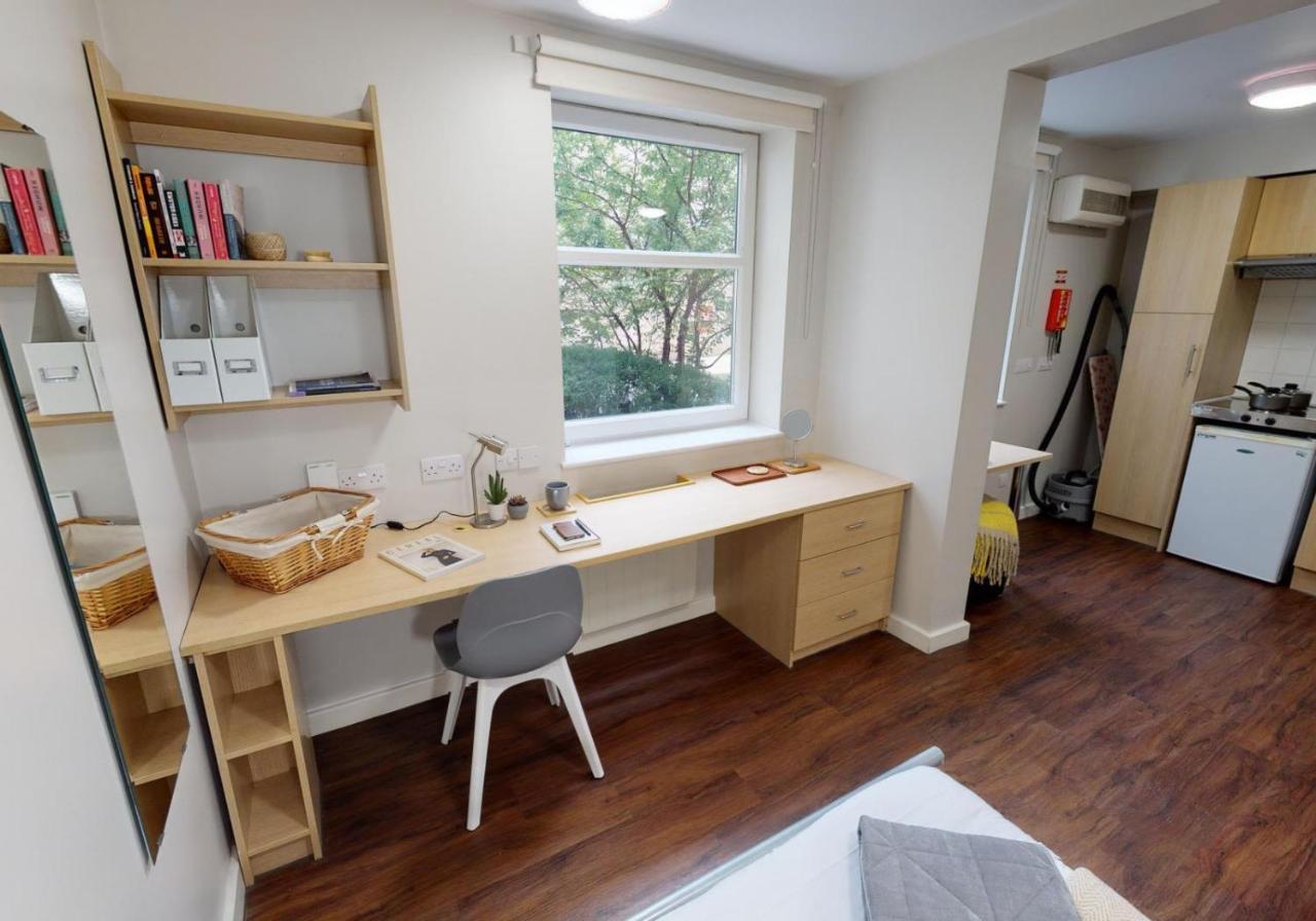 Private Bedrooms With Shared Kitchen And Studios At Iq Tufnell House In London Luaran gambar