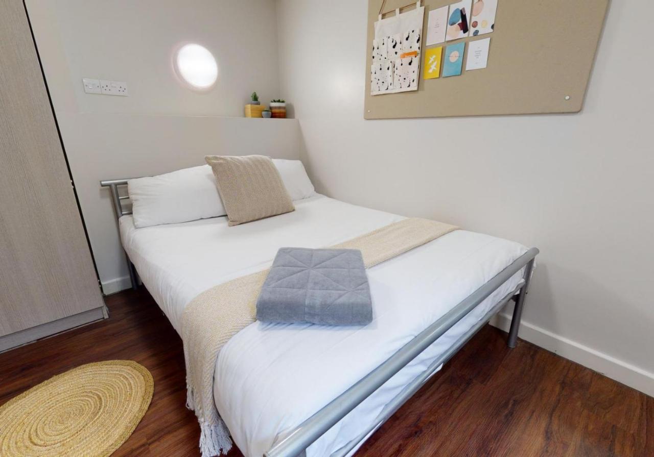 Private Bedrooms With Shared Kitchen And Studios At Iq Tufnell House In London Luaran gambar