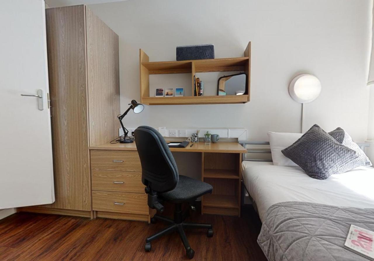 Private Bedrooms With Shared Kitchen And Studios At Iq Tufnell House In London Luaran gambar
